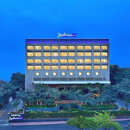 Готель Radisson Blu Bengaluru Outer Ring Road Екстер'єр фото