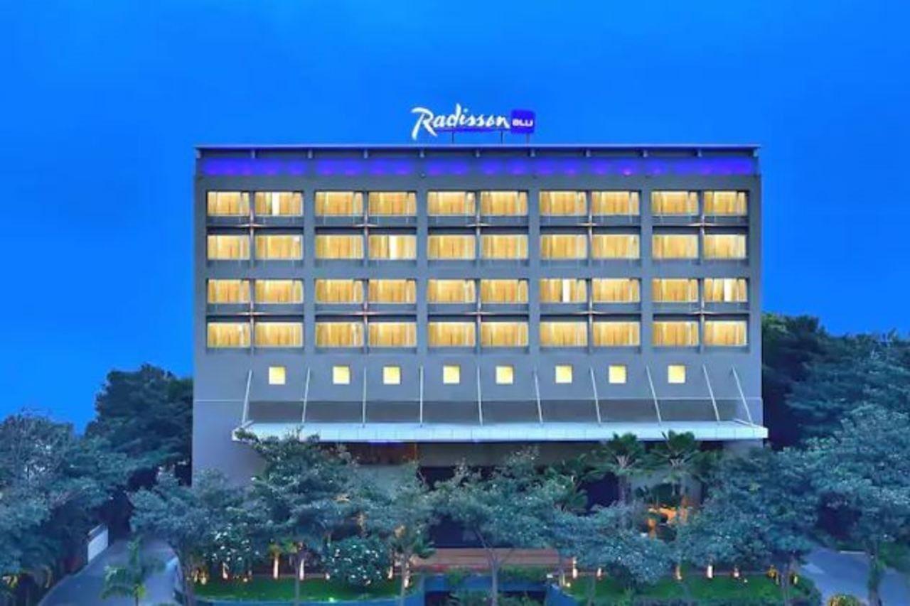 Готель Radisson Blu Bengaluru Outer Ring Road Екстер'єр фото